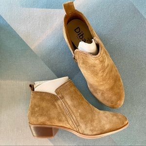 DIBA Layla Suede Bootie - 8.5W - cognac